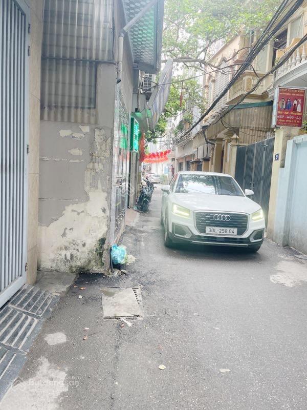 Bán nhà mặt ngõ hoàng quốc việt, ô tô vào nhà, 45m2 x 6t thang máy. mt 4,8m. 19 tỷ