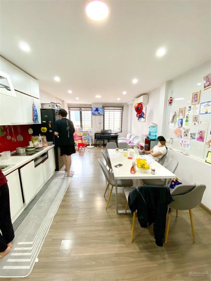 Bán nhà mặt ngõ hoàng quốc việt, ô tô vào nhà, 45m2 x 6t thang máy. mt 4,8m. 19 tỷ