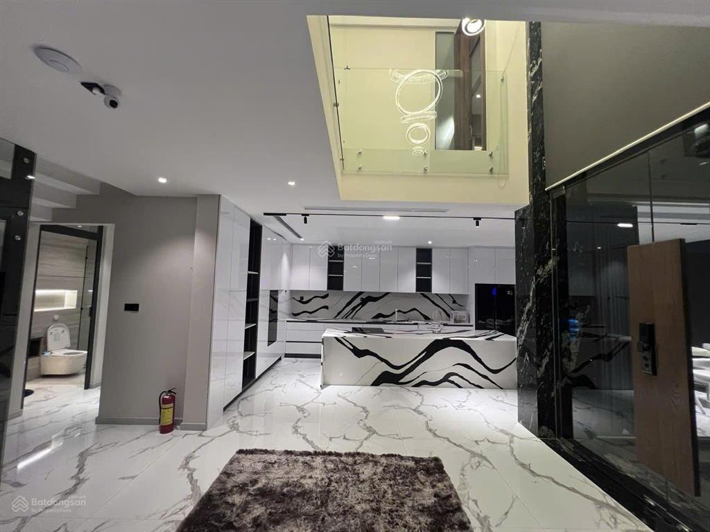 Bán biệt thự góc 2 mặt tiền khu mỹ gia phú mỹ hưng quận 7 có thang máy hồ bơi smarthome