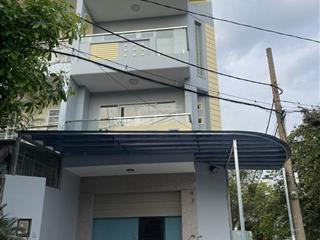 Cho thuê nhà nguyên căn 1 trệt 2 lầu, không gian rộng, vào ở ngay!