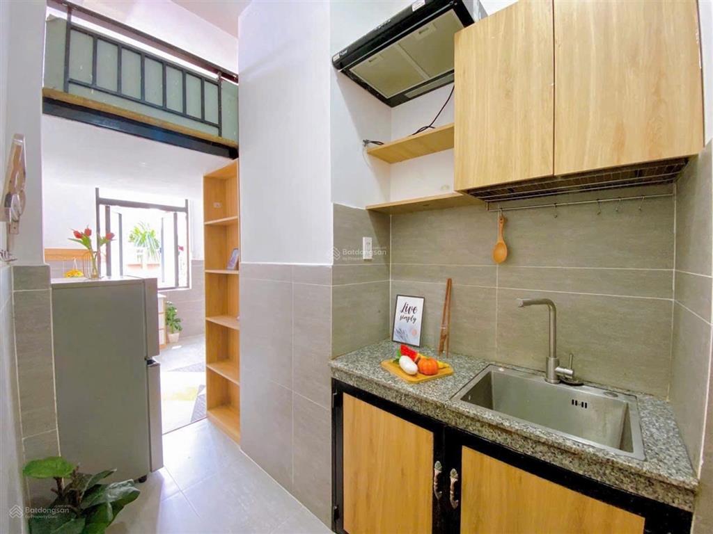 Chdv đỗ xuân hợp  5 phòng 20 tr/tháng  nhỉnh 6 tỷ