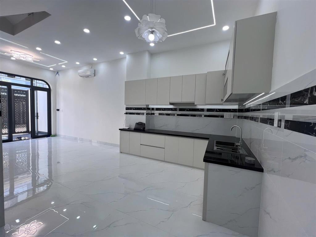 Ngộp bank 3t cách vin 5 phút  nhà mới 3 tầng chưa đời chủ ở  4pn  nhỉnh 4