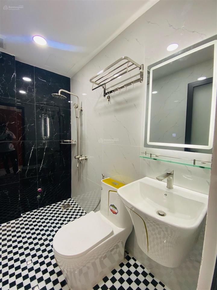Ngay chợ hiệp bình  92m2 3t gấp bán chỉ nhỉnh 6