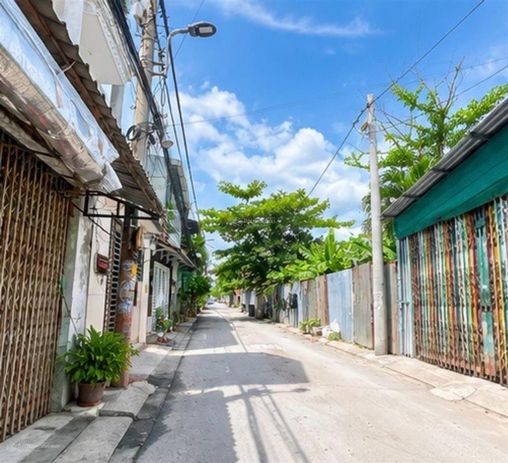 Nhà nhỏ, tiền cho vợ chồng trẻ sát chợ linh trung 2  2pn  dưới 3 tỷ