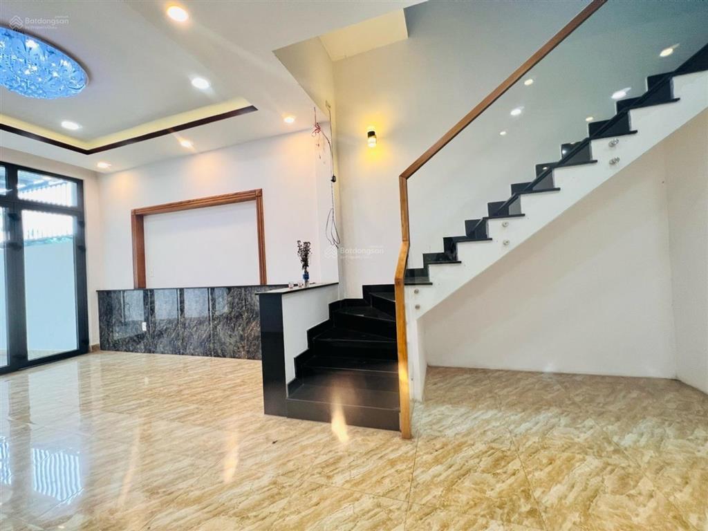 Lbv hoàn mỹ  3 tầng xe hơi ngủ trong nhà  82m2  hoàn công đủ  0933 178 ***