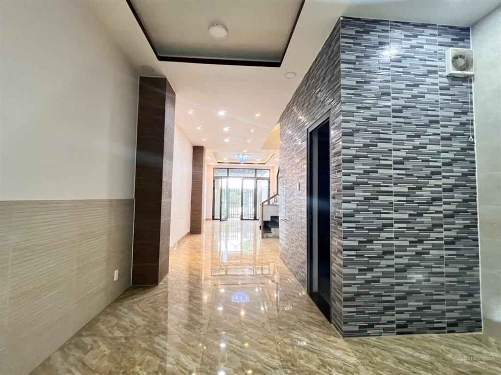 Lbv hoàn mỹ  3 tầng xe hơi ngủ trong nhà  82m2  hoàn công đủ  0933 178 ***