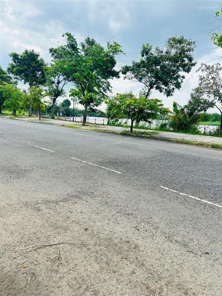 52m2 đất vỉa hè 8m  ngay tam đa 3350