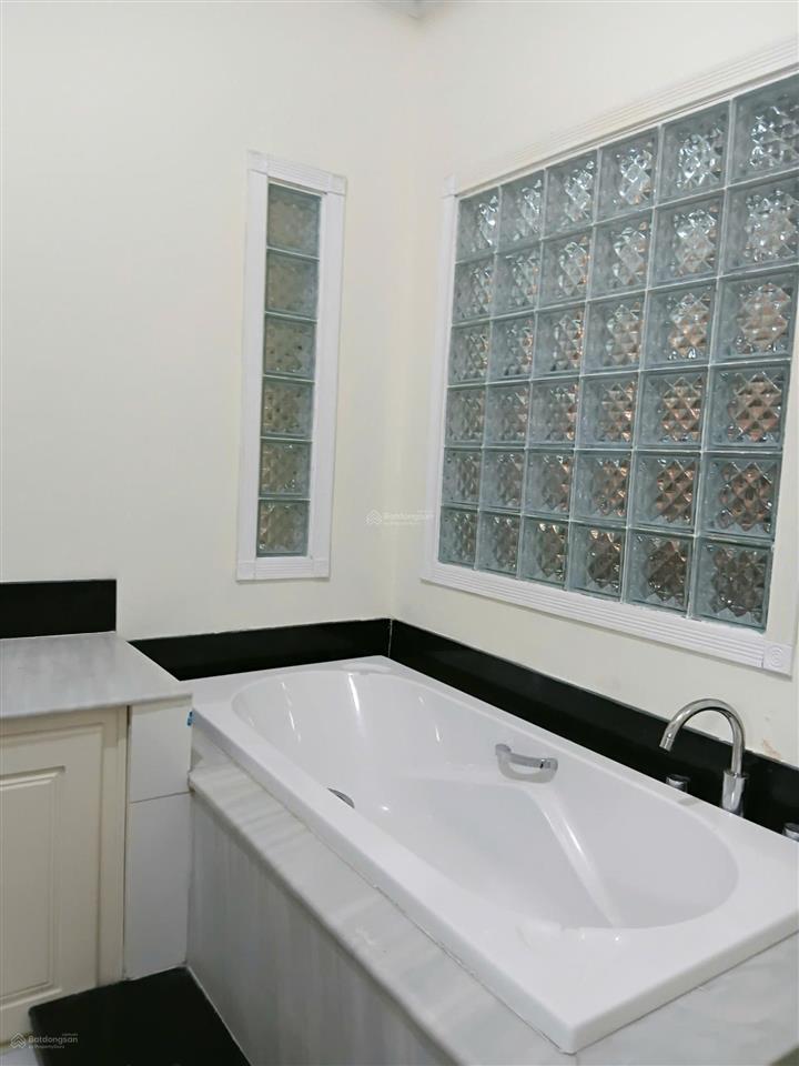 Cho thuê căn hộ vip gần loseby, bãi tắm phạm văn đồng, sơn trà  vip apartment for rent near loseby