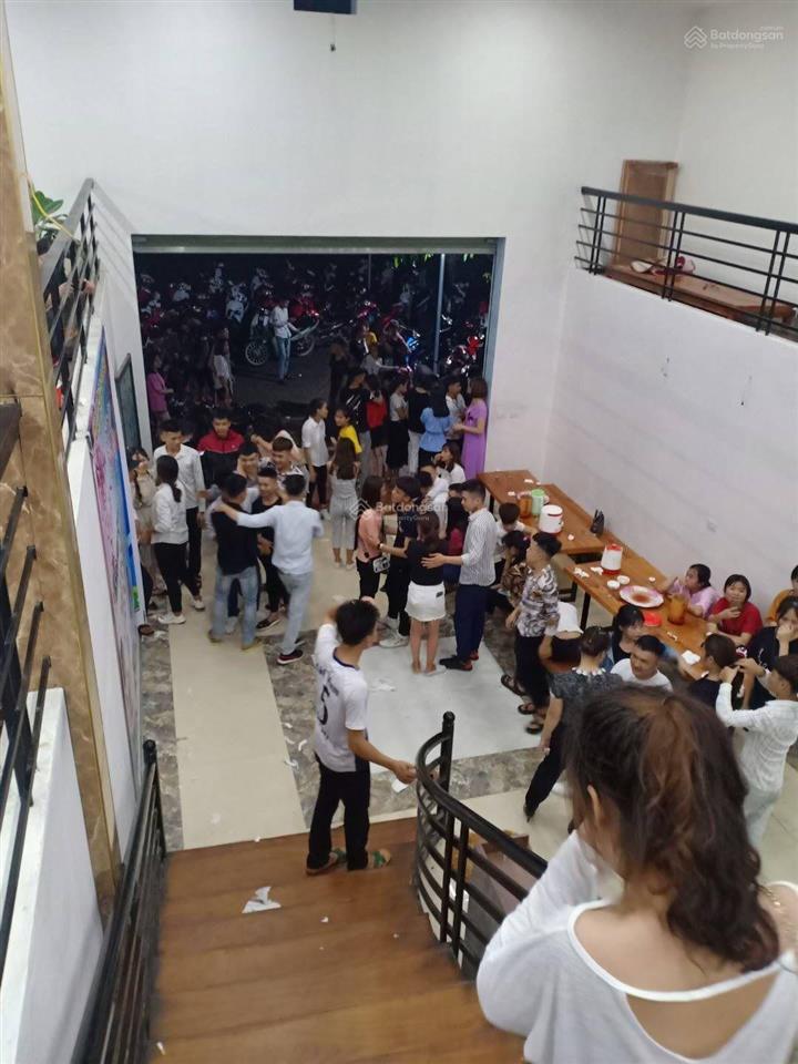 Bán đắt odt 707,8m, tặng nhà hàng 2 tầng, tổng đt sàn 800m, 2 mặt view hồ sinh thái