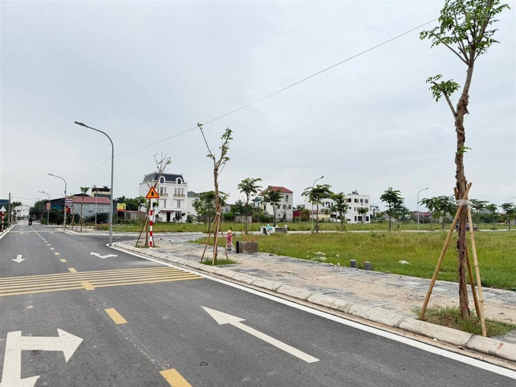 Đất nền đấu giá, khu đồng cầu lọc ngọc tảo (nay xã hát môn),giá tri kỳ vong cao.