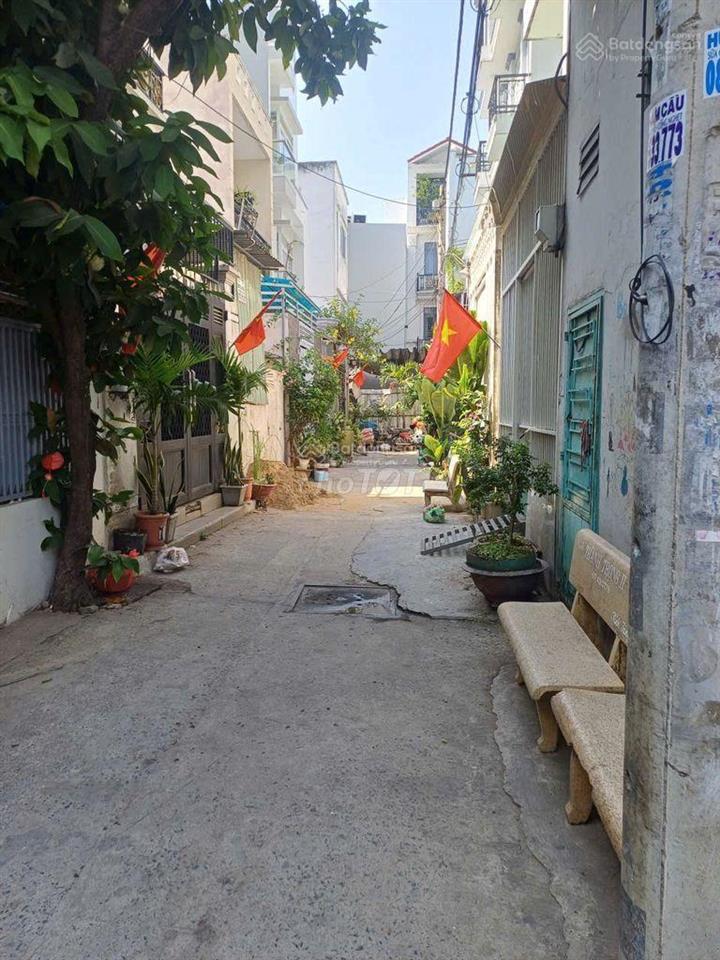 Bán đất tặng nhà 1 trệt hẻm 1041 trần xuân soạn, dt 96m2  giá 6,9 tỷ