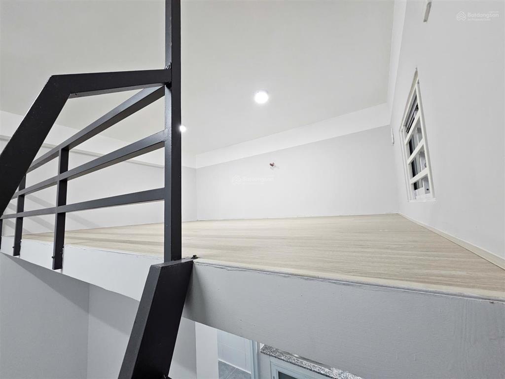 Phòng trọ bình dân phú nhuận (có gác,bếp,wc,cửa sổ)