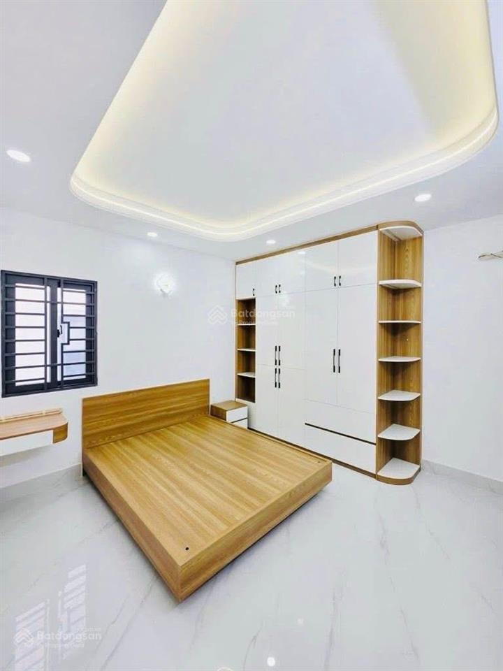 Hẻm ô tô 1/ lê lợi ngay đh công nghiệp ngang 4.5m4 tầng