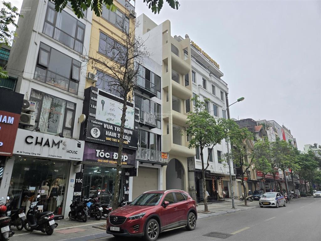 Chính chủ cần bán gấp nhà mặt phố trương công giai kinh doanh sầm uất ngày đêm giá 16.9 tỷ.