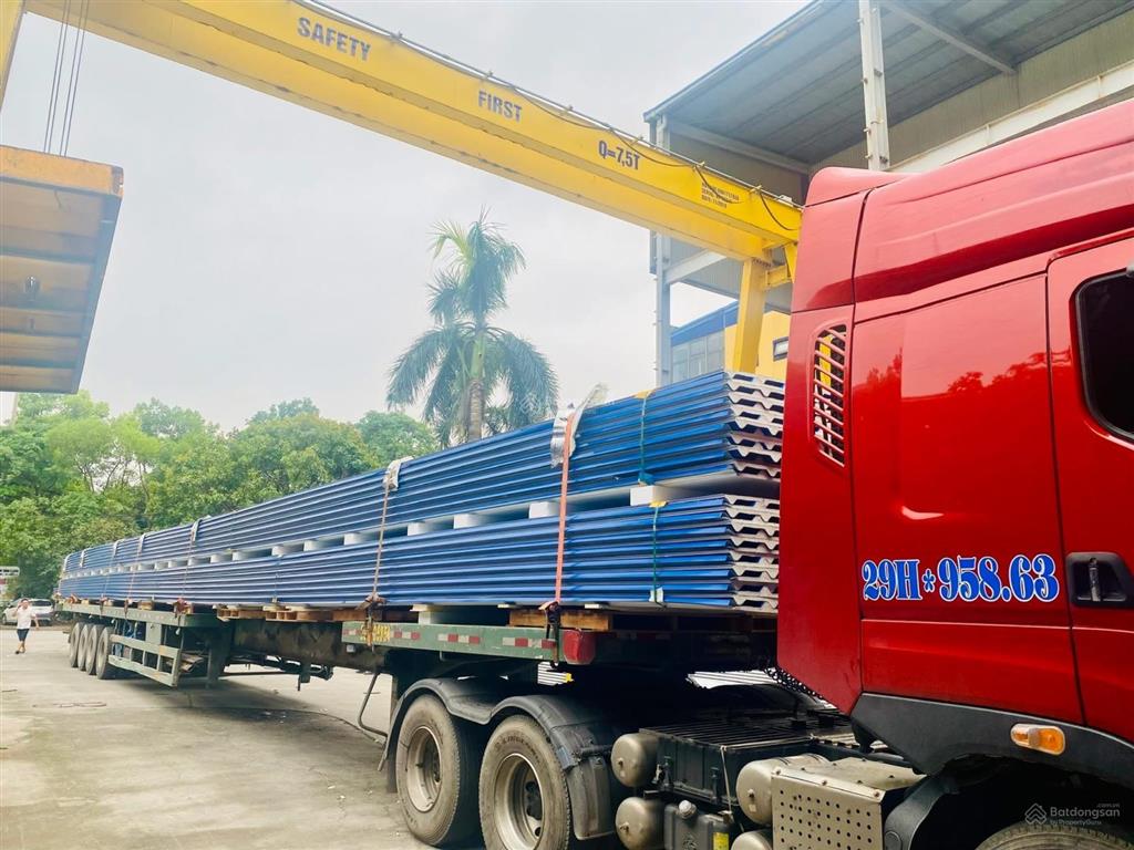 Chính chủ , cần chuyển nhượng 5000m2 kho xưởng nhà máy hoạt động sẵn  thanh trì  hà nội