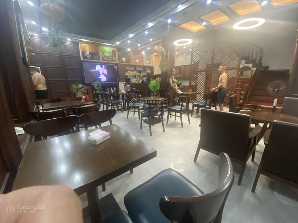 Hàng hiếm thị trường lô góc + dòng tiền + trục kinh doanh