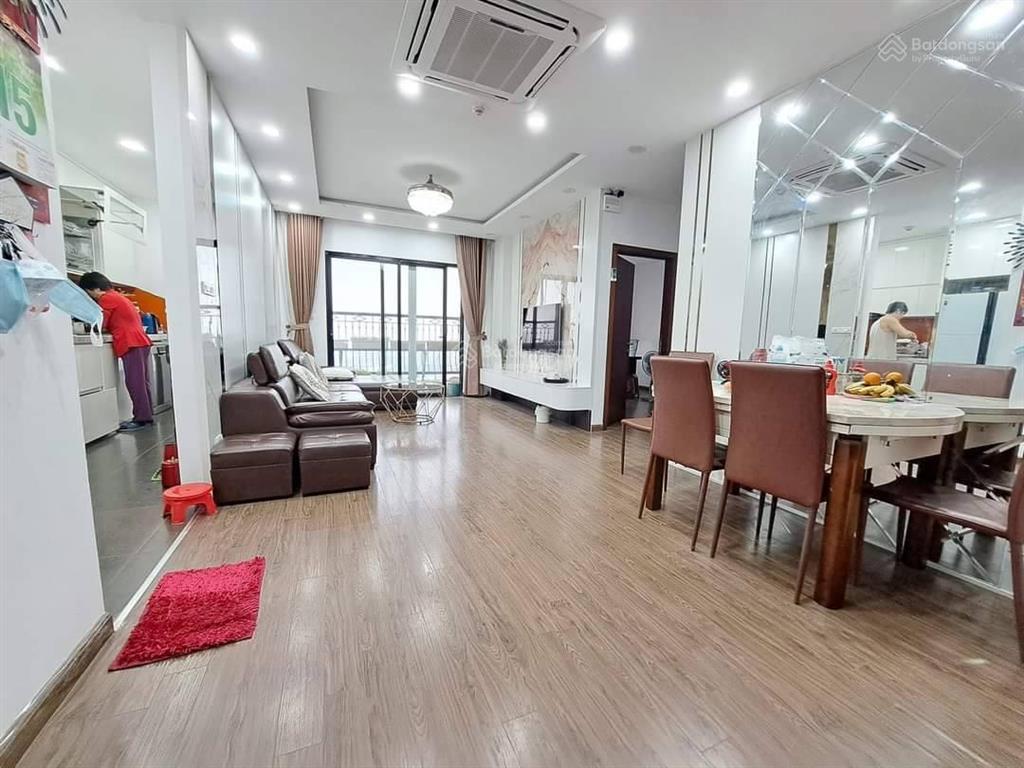 Bán căn hộ cc 3pn 2wc tại khu đô thị vĩnh hoàng 87m2 view hồ.