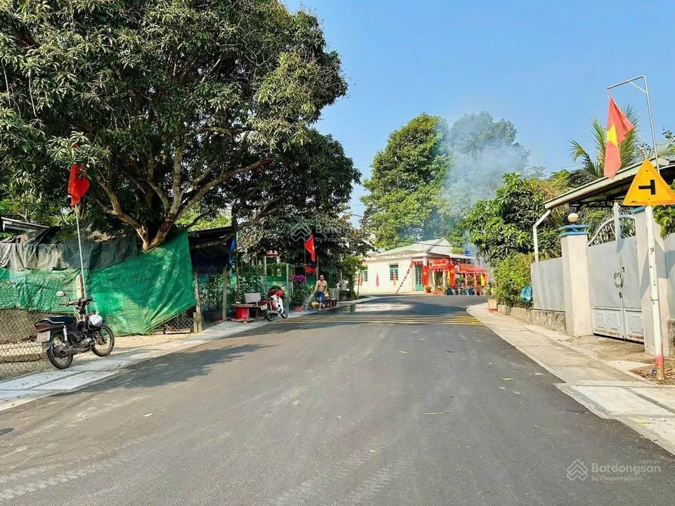 Chỉ 1 tỷ có lô đất đường nguyễn văn khạ, 120m2 thổ cư, shr, mặt tiền đường nhựa.