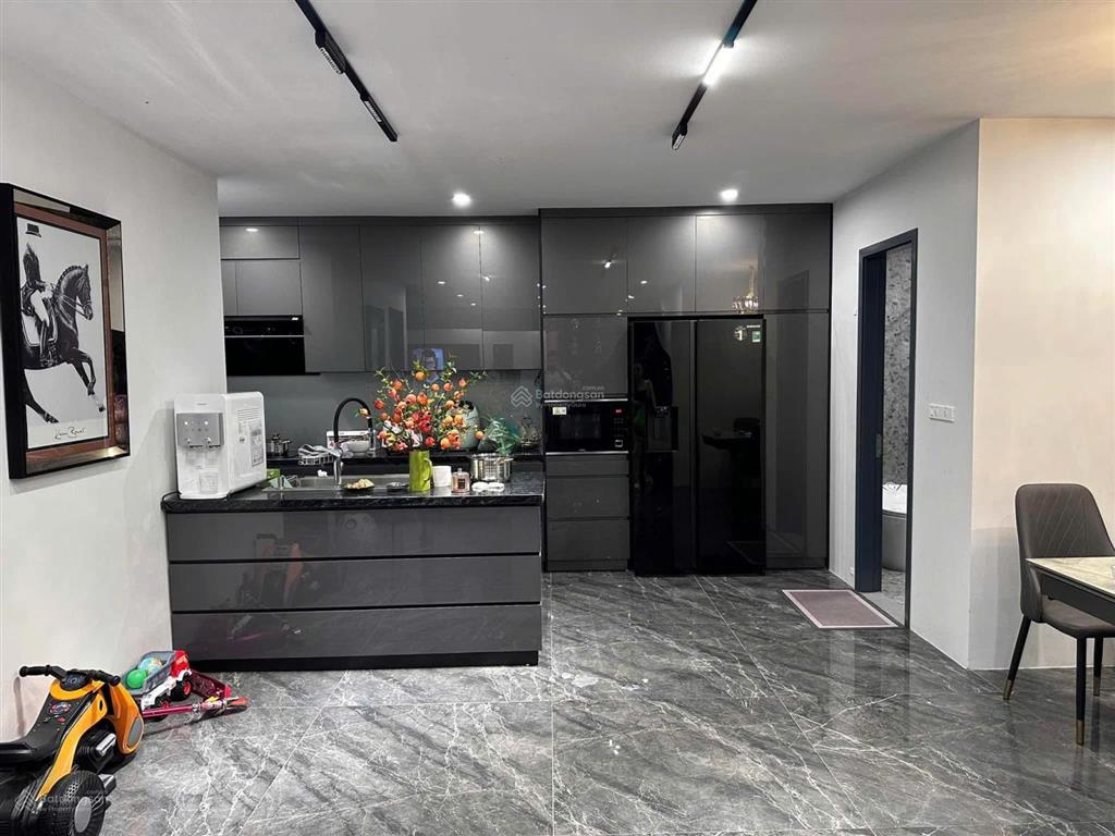 Bán căn penthouse 3n3wc  tòa az lâm viên 191m ful nt giá 17.7 tỷ (chuẩn giá)