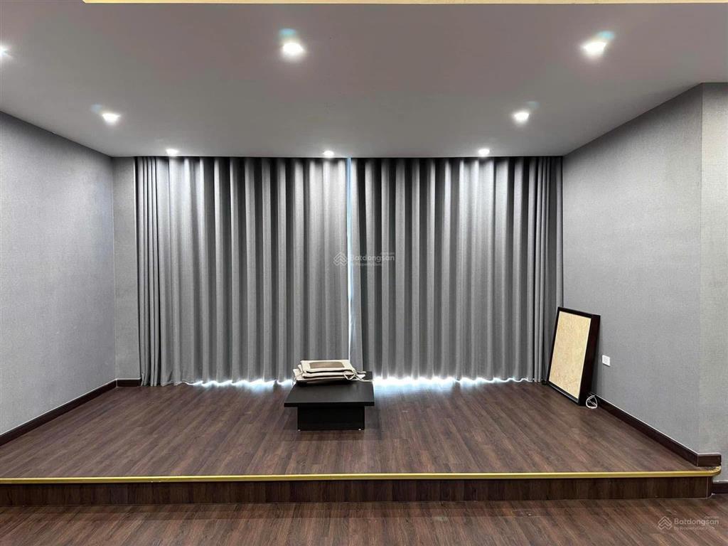 Bán căn penthouse 3n3wc  tòa az lâm viên 191m ful nt giá 17.7 tỷ (chuẩn giá)