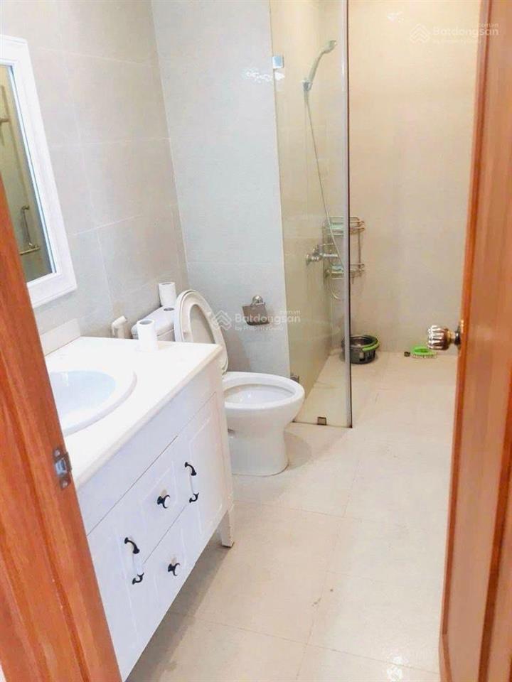 Bán căn hộ tòa x2 thanh xuân, 70m2, 4.9 tỷ, 2 ngủ, 2 vs, sổ đỏ cc, full nội thất đẹp.