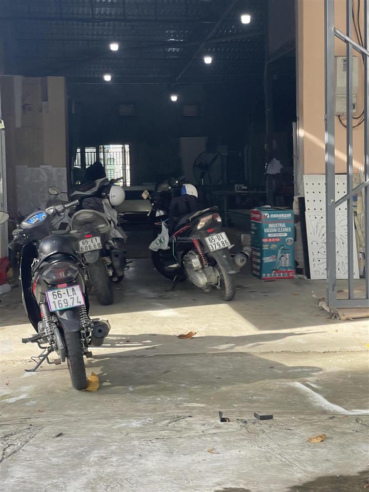 Cặp nền 10m có kho đang cho thuê 8tr/tháng tại kdc ngân thuận giá ngộp,  0907 999 ***