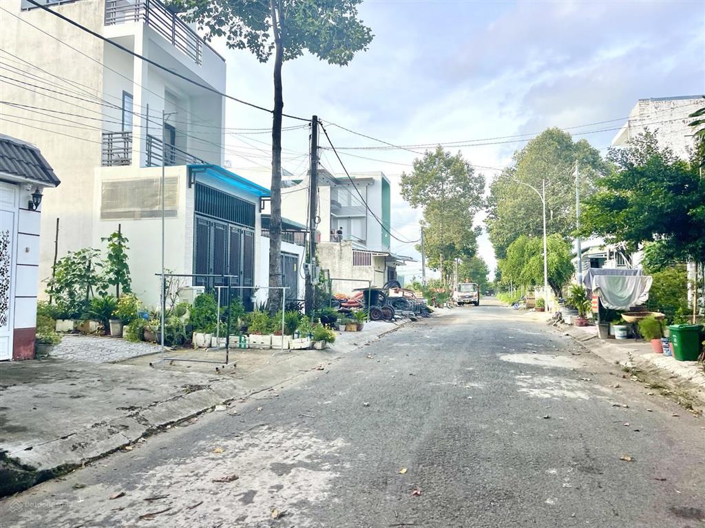 Nền 1 tỷ 800 triệu, quá rẻ kdc ngân thuận, gần quảng trường công viên ngay trung tâm các tiện ích