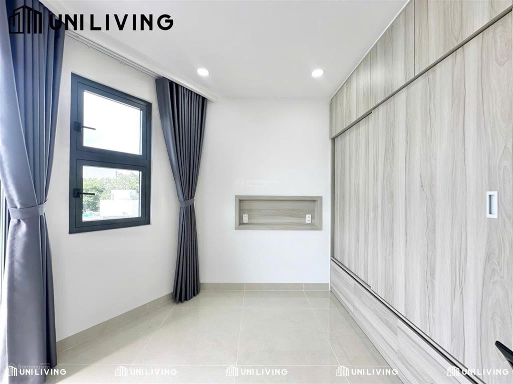 Trống lại 1 phòng ban công full nội thất đầy đủ. nằm ngay lã xuân oai, quận 9. khu an ninh cao