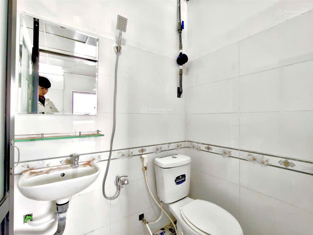 Tung 1 dãy trọ gần làng đại học. gần go dĩ an. mới xây, giờ giấc tự do. giữ phòng đến 1/10