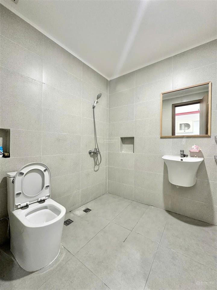 Trục 03 full nội thất gần vòng xoay nguyễn duy trinh. thuận tiện qua quận 2