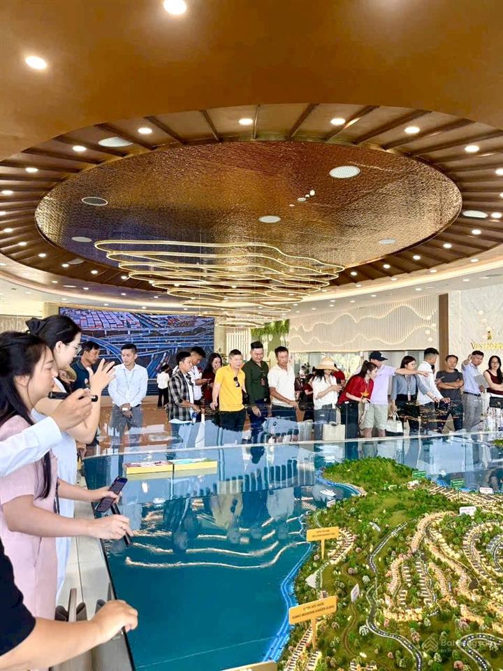 Nhà biệt thự vinhomes hải vân bay, 5,5 tỷ, 80m2  khu đảo ngọc