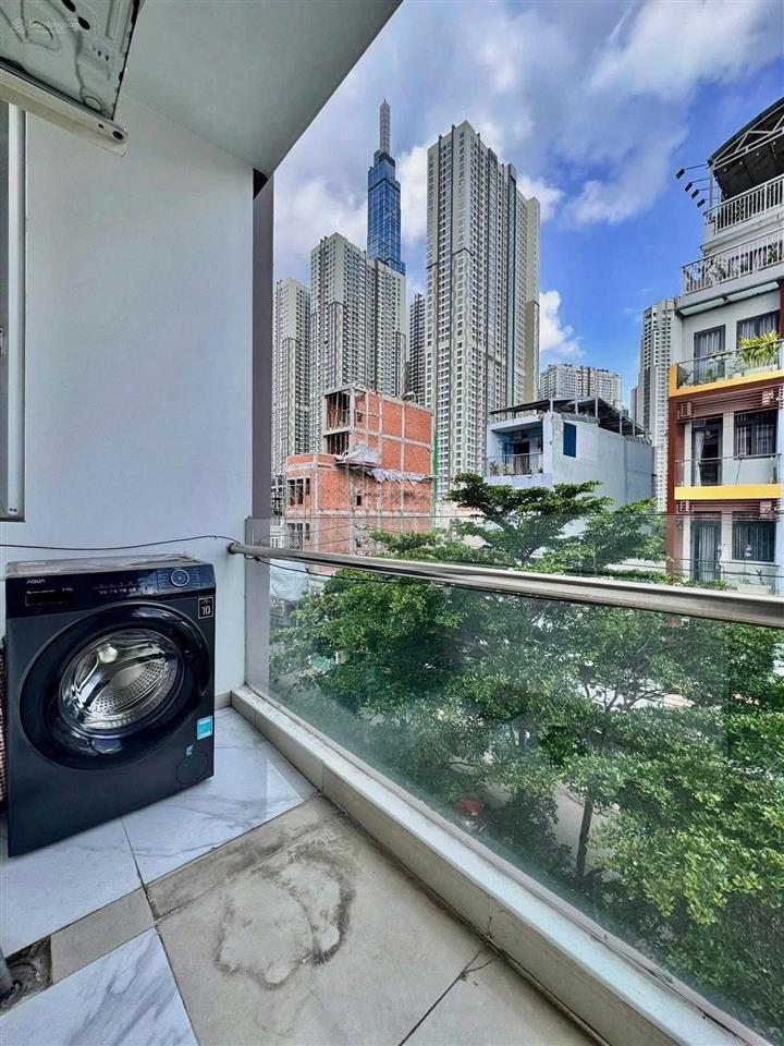 Siêu phẩm căn hộ ban công view landmark 81 ở trung tâm bình thạnh
