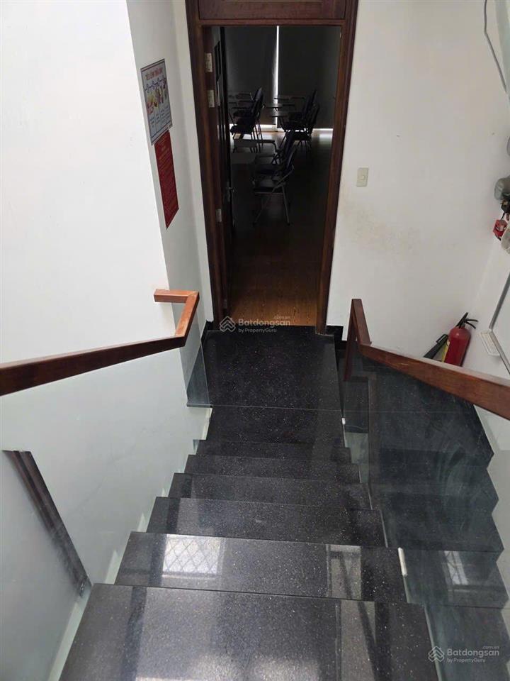 Bán nhà số 3 91.8m²  mặt tiền  5 tầng  quận 3  giá 32 tỷ