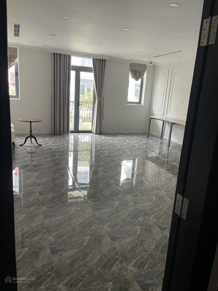 Bán shophouse tại 52 nguyễn xiển, 14 tỷ vnd, 81 m2 với nội thất đầy đủ