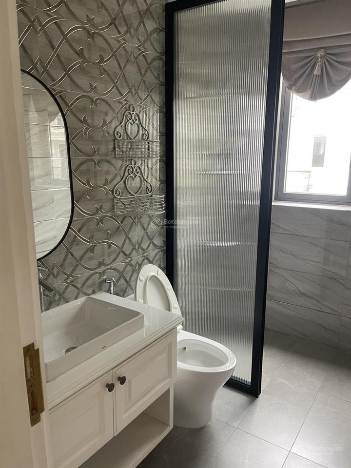 Bán shophouse tại 52 nguyễn xiển, 14 tỷ vnd, 81 m2 với nội thất đầy đủ