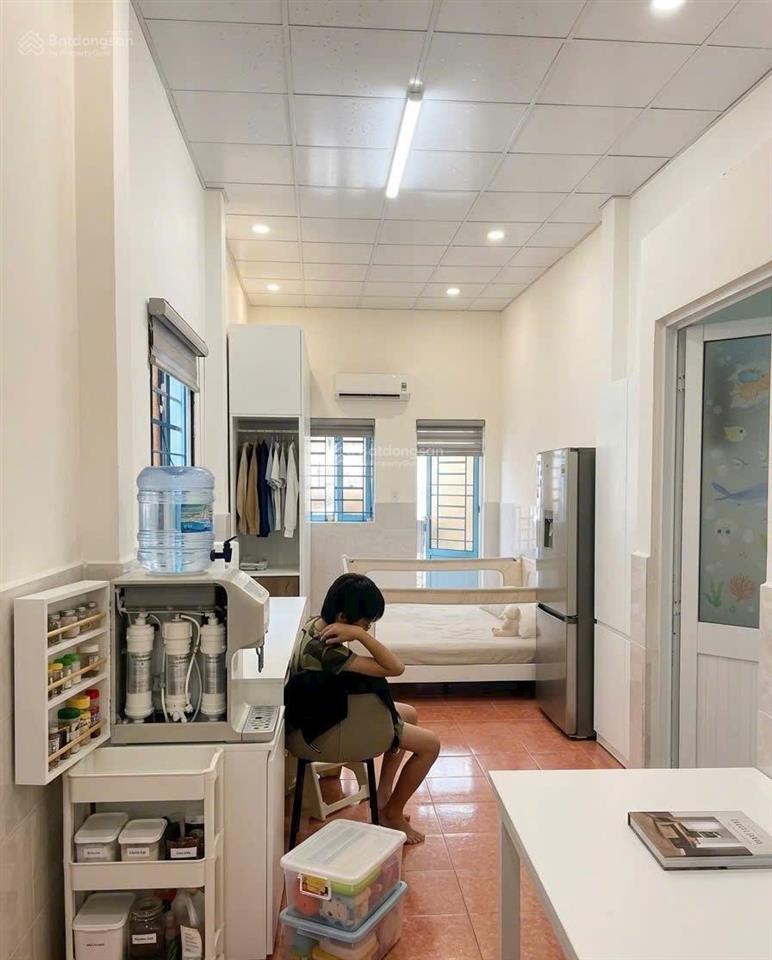 Bán nhà hiếm căn góc p12, quận 8. nhỉnh 4 tỷ, hướng đông nam.