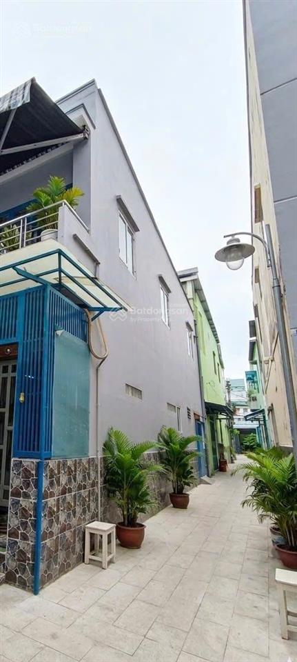 Bán nhà hiếm căn góc p12, quận 8. nhỉnh 4 tỷ, hướng đông nam.
