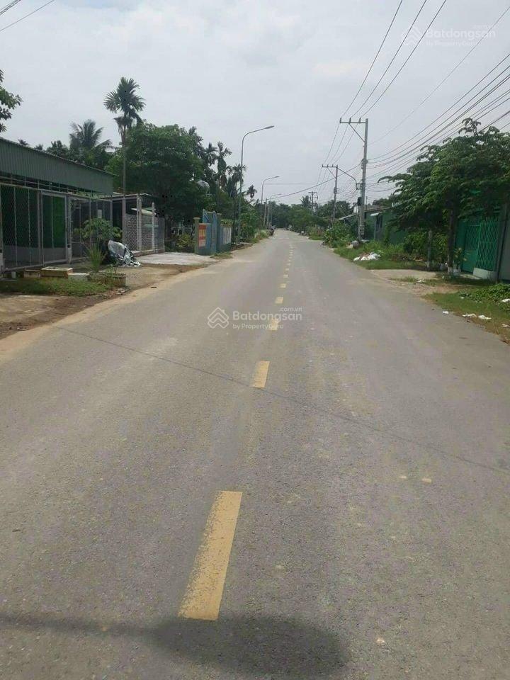 Đất hồ thị lai xã tân phú trung giá rẻ 1 tỷ sát bệnh viện xuyên á , dt 131m2 , sổ hồng riêng .