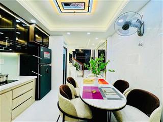 Bán nhà mặt tiền kinh doanh đường trần quốc toản ngay hai bà trưng quận 3, dt 3.2x12m, giá 13.4 tỷ