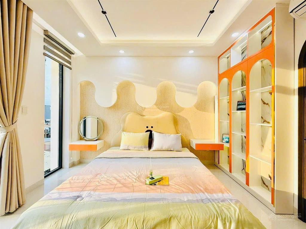Bán nhà mặt tiền kinh doanh đường triệu quang phục phường 11 quận 5, dt 4x17m, 3 lầu, giá 18 tỷ