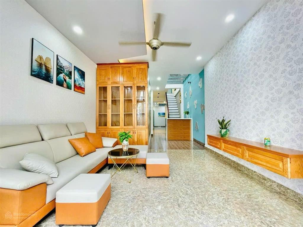 Bán nhà hẻm xe hơi 51 thành thái phường 14 quận 10, dt 4x17m, trệt 1 lầu tiện xây mới, giá 13.5 tỷ