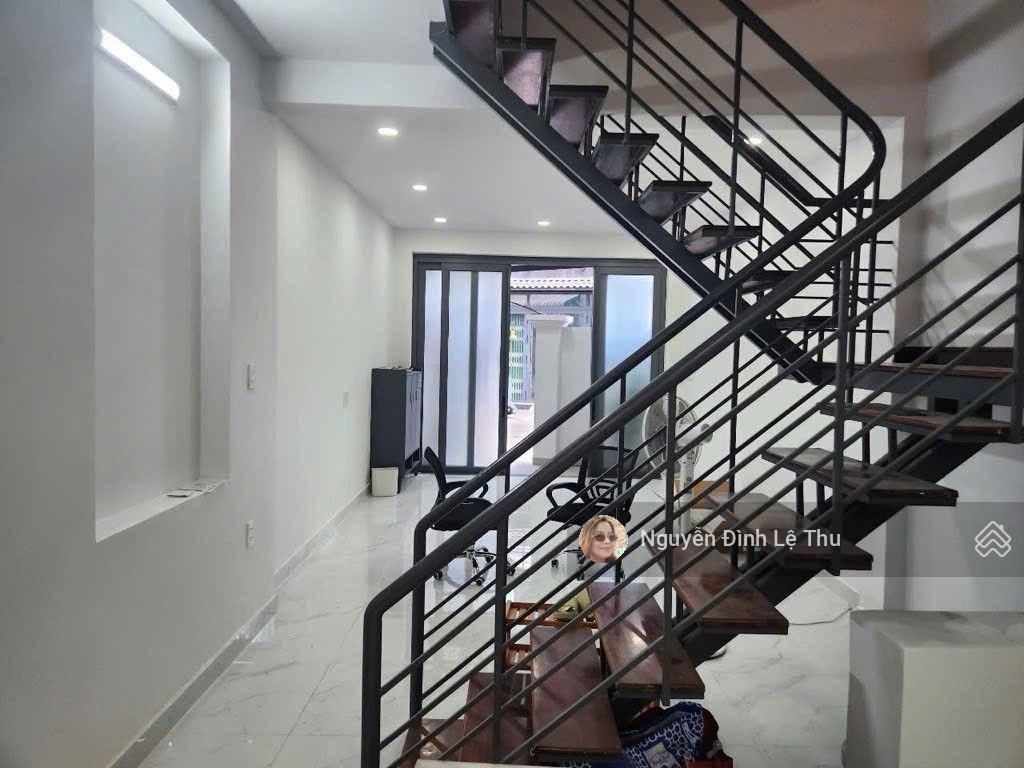 Quận 7, tân hưng, dt 56m2, ngang 4m, 2 tầng 2pn 3wc hơn 6, tỷ, 5 phút ra lotte mart