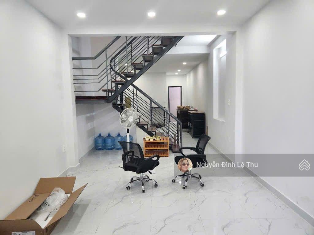 Quận 7, tân hưng, dt 56m2, ngang 4m, 2 tầng 2pn 3wc hơn 6, tỷ, 5 phút ra lotte mart