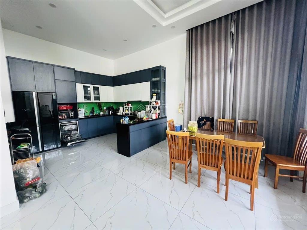 Bán biệt thự góc 2 mt đặng thùy trâm, q bình thạnh, 11x17m cn 184m2, 4 tầng chỉ 30 tỷ
