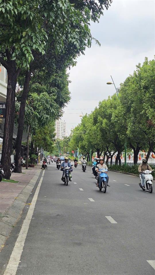 Bán nhà hxh 8m trường sa thông huỳnh văn bánh, quận phú nhuận, 5.35x19m, cn 100m², chỉ 21.5 tỷ