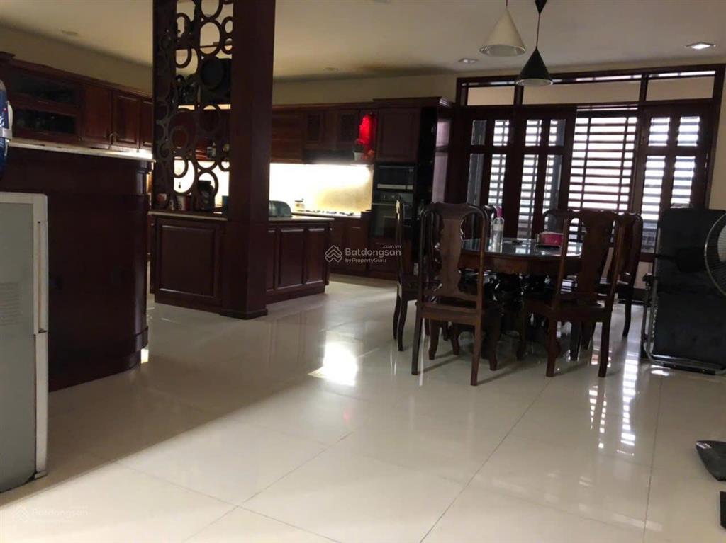 Bán biệt thự sân vườn đặng văn ngữ q phú nhuận, 8x22m cn 178.4m2, 3 tầng chỉ 36 tỷ