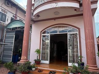 Bán nhà mặt tiền đường số man thiện, ngang 10m, 2 tầng, sân rộng rãi, sổ hồng