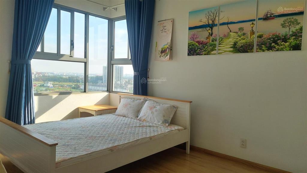 Cho thuê 1 pn lớn trong căn hộ 2 pn