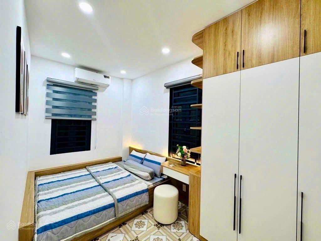 Nguyễn văn khối . ngang 7,2m , ô tô ngủ trong nhà