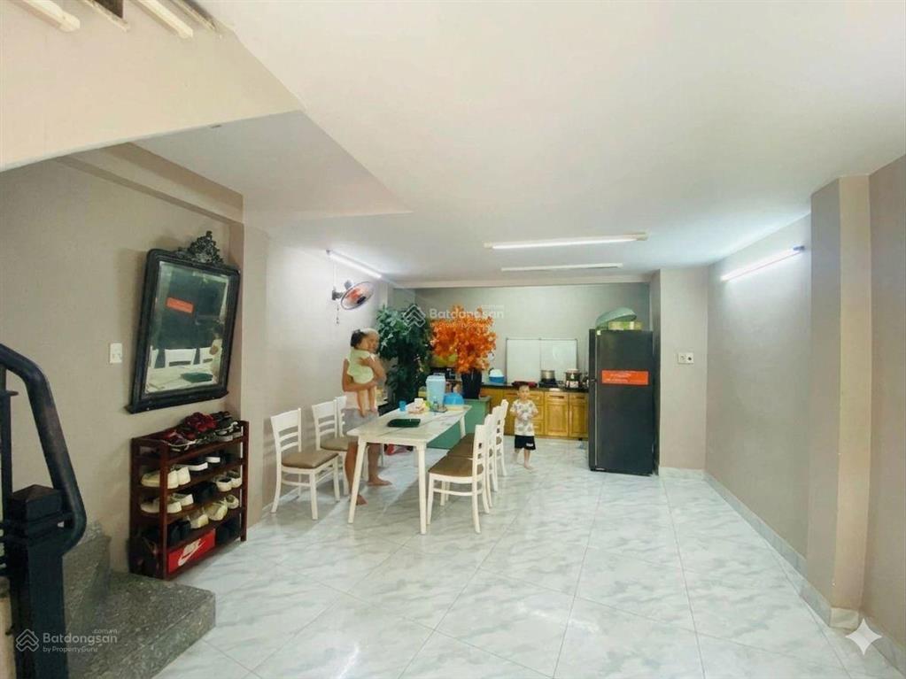 Chỉ 11 tỷ sỡ hửu biệt thự dương quãng hàm . ô tô đậu cửa . ngang khủng 8,3m.